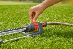 Gardena Aqua M Oscillating Sprinkler 12 Gardena Aqua M Oscillating Sprinkler -Outdoor Garden Store Gardena Aqua M Oscillating Sprinkler 4 30427.1707353117